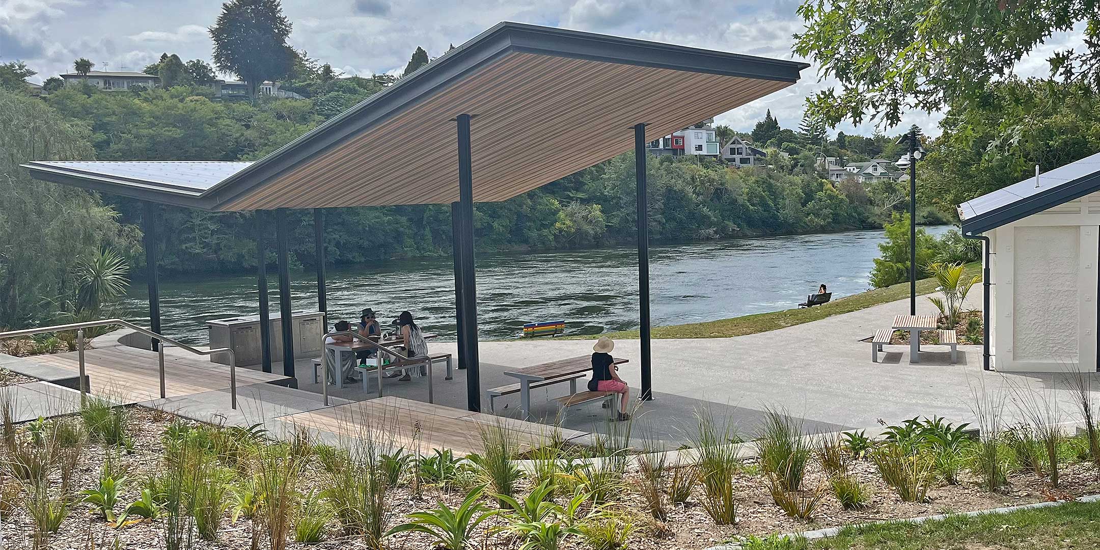 Wellington Street Beach | Hamilton